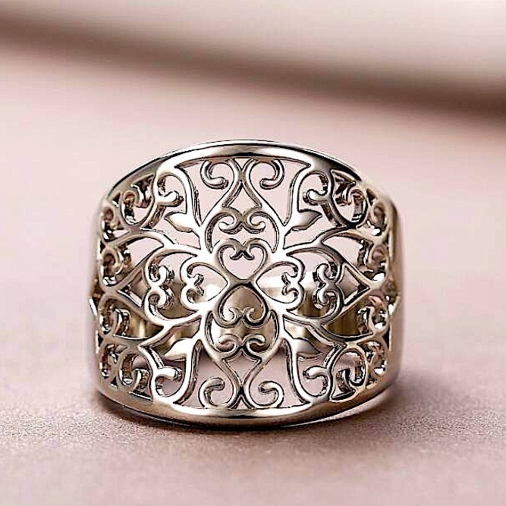 STERLING SILVER FLOWER HOLLOW VINTAGE RING - Picture 3 of 11